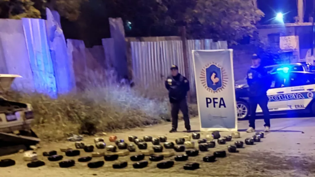 16697-persecucion-detencion-y-secuestro-de-un-importante-cargamento-de-droga