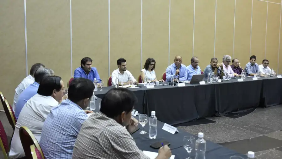 106394-gobierno-y-gremios-estatales-realizaron-la-segunda-reunion-paritaria-2026