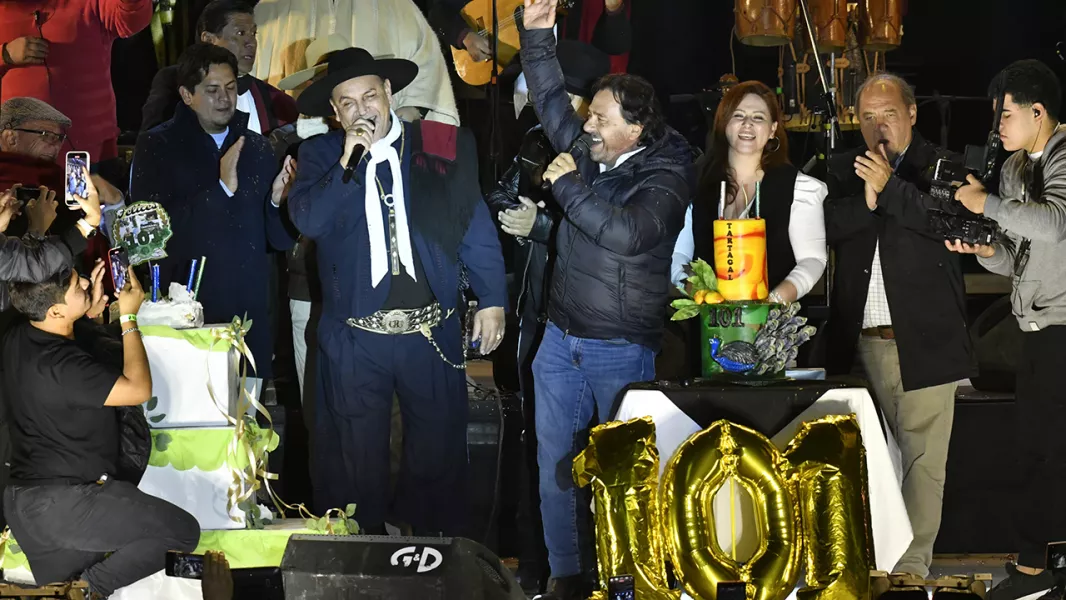 102192-el-gobernador-junto-al-pueblo-de-tartagal-celebro-el-101-aniversario-de-la-ciudad-20250613104205