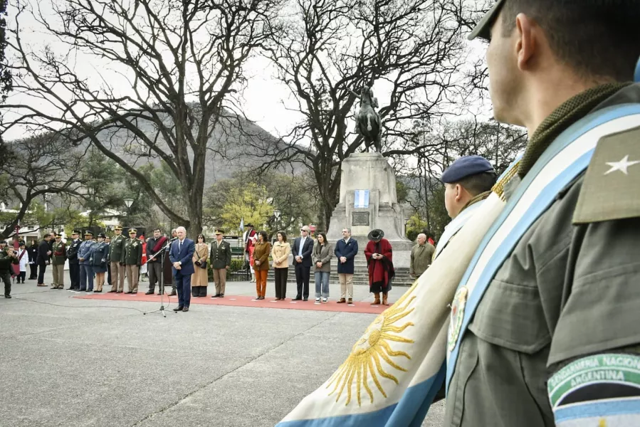 103292-conmemoraron-el-175-aniversario-del-paso-a-la-inmortalidad-del-general-jose-de-san-martin-20250817171838