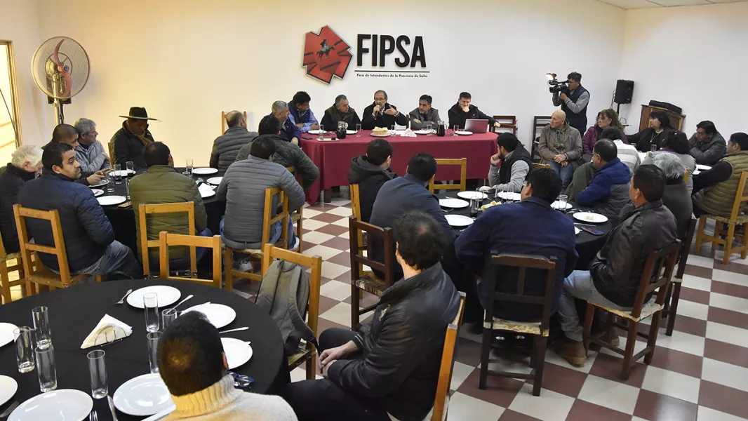 18057-el-gobierno-provincial-acompaniara-a-los-municipios-para-los-aportes-al-ips