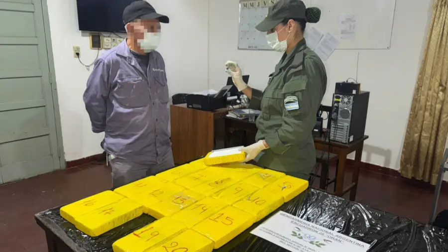 cocaina_y_hojas_de_coca-_salta-_oran_-2