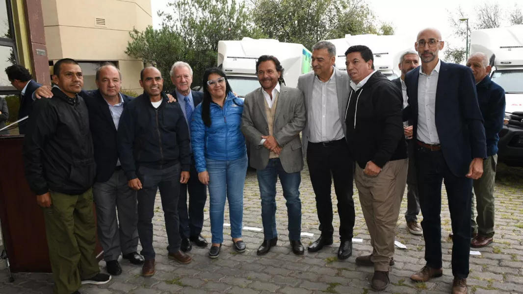 16644-el-gobernador-entrego-nuevas-ambulancias-y-ya-suman-106-durante-la-gestion