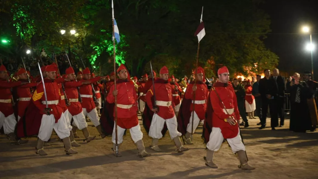 12732-el-gobernador-saenz-encabezo-la-guardia-bajo-las-estrellas-en-conmemoracion-del-paso-a-la-inmortalidad-de-guemes