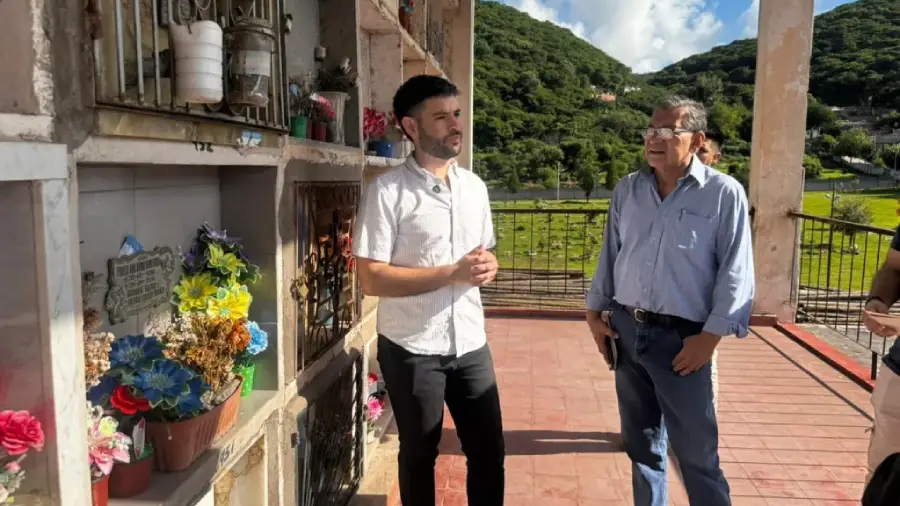 construccion-de-monolito-para-heroes-2-1024x768