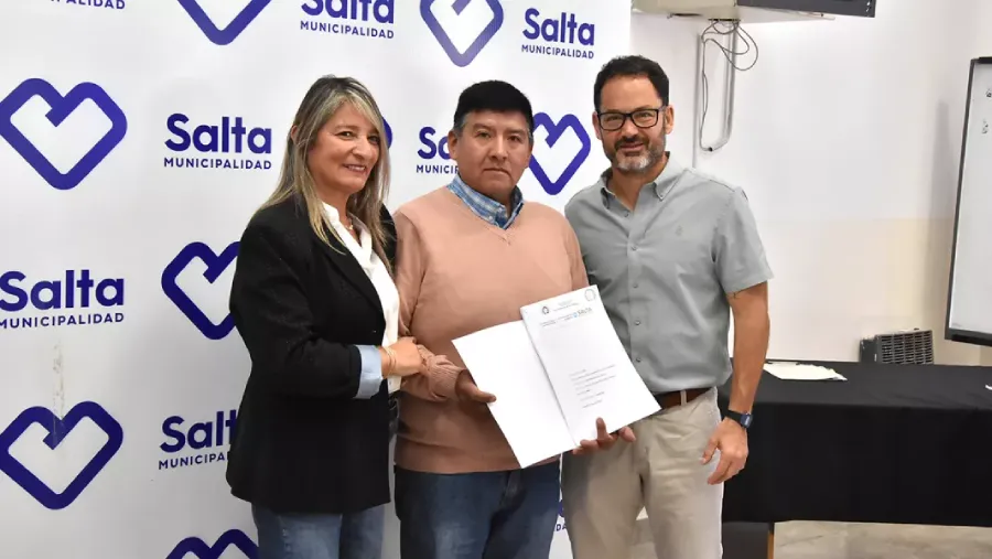 110198-mas-de-70-familias-de-capital-se-convirtieron-en-propietarias-de-sus-terrenos