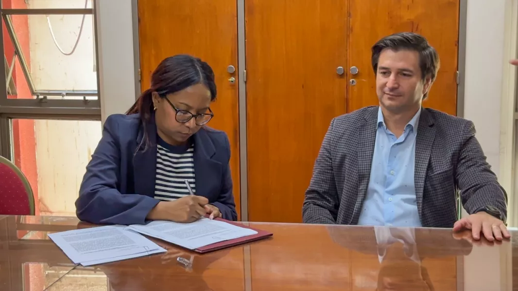 16660-salud-publica-firmo-un-convenio-para-fortalecer-la-asistencia-sanitaria-especializada-en-la-puna