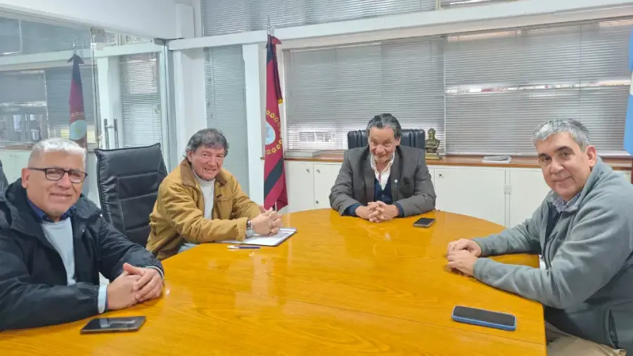 108944-el-gobierno-analizo-alternativas-para-la-recuperacion-de-la-actividad-hidrocarburifera-en-el-norte-provincial