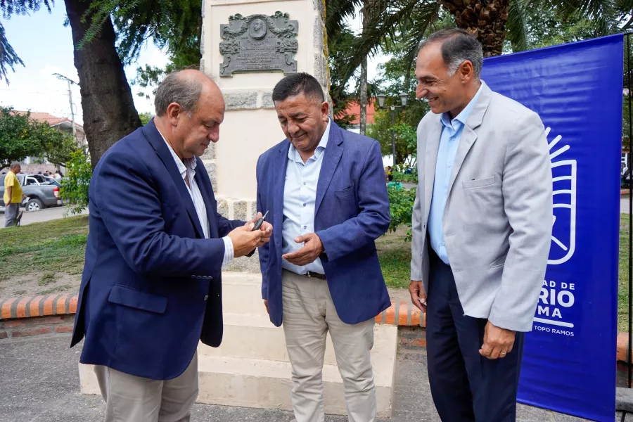 100649-el-gobierno-entrego-una-unidad-de-saeta-a-la-municipalidad-de-rosario-de-lerma