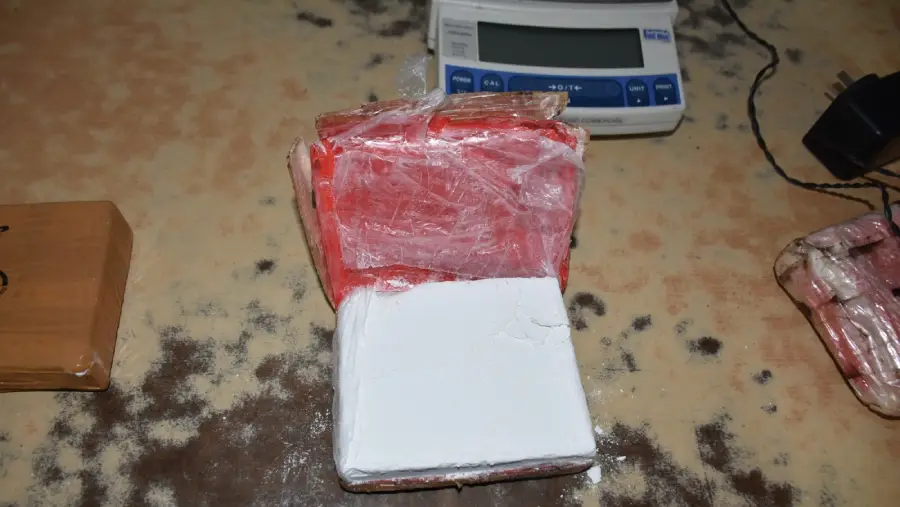 2_kilos_de_cocaina_adosadas_al_cuerpo-_corrientes_2