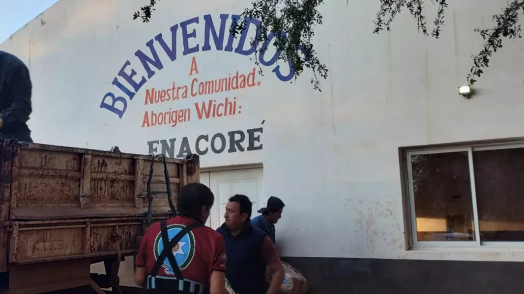 102807-provincia-brinda-un-refuerzo-alimentario-a-familias-originarias-de-embarcacion-y-aguaray