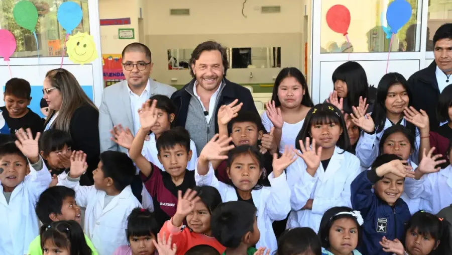 25018-luego-de-15-anios-de-espera-saenz-inauguro-el-nuevo-edificio-de-la-escuela-monte-sinai-para-la-comunidad-wichi-del-paraje-el-obraje
