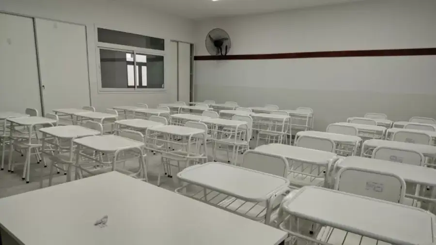 22196-el-nuevo-secundario-de-pinares-inicia-las-clases-el-11-de-marzo