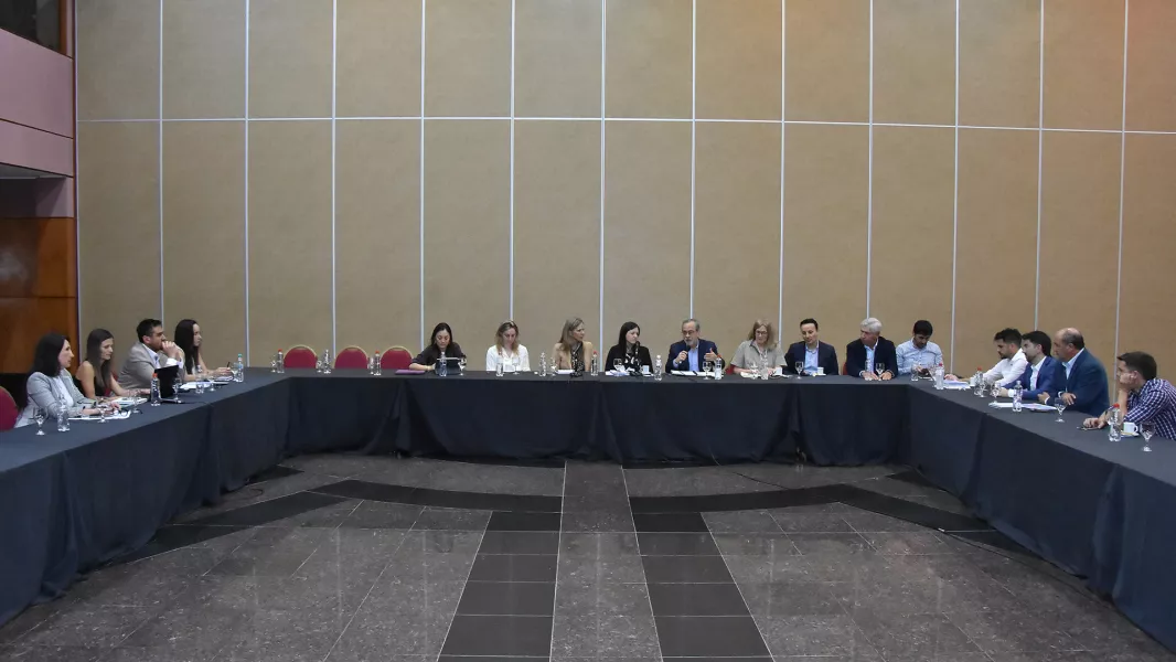 20678-salta-y-el-banco-mundial-fortalecen-el-dialogo-para-potenciar-el-desarrollo-de-la-mineria-y-las-capacidades-locales