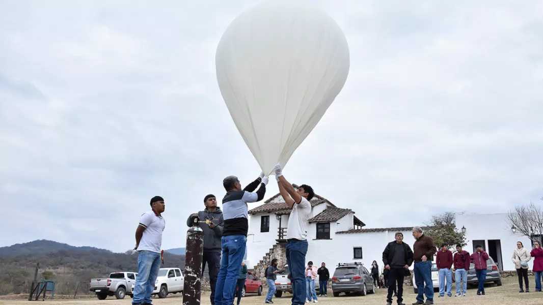 103159-se-realizo-con-exito-el-lanzamiento-de-un-globo-experimental