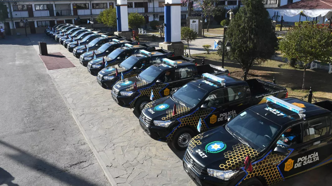 19143-saenz-la-seguridad-es-politica-de-estado-por-eso-en-mi-gestion-renovamos-casi-el-50-del-parque-automotor-policial