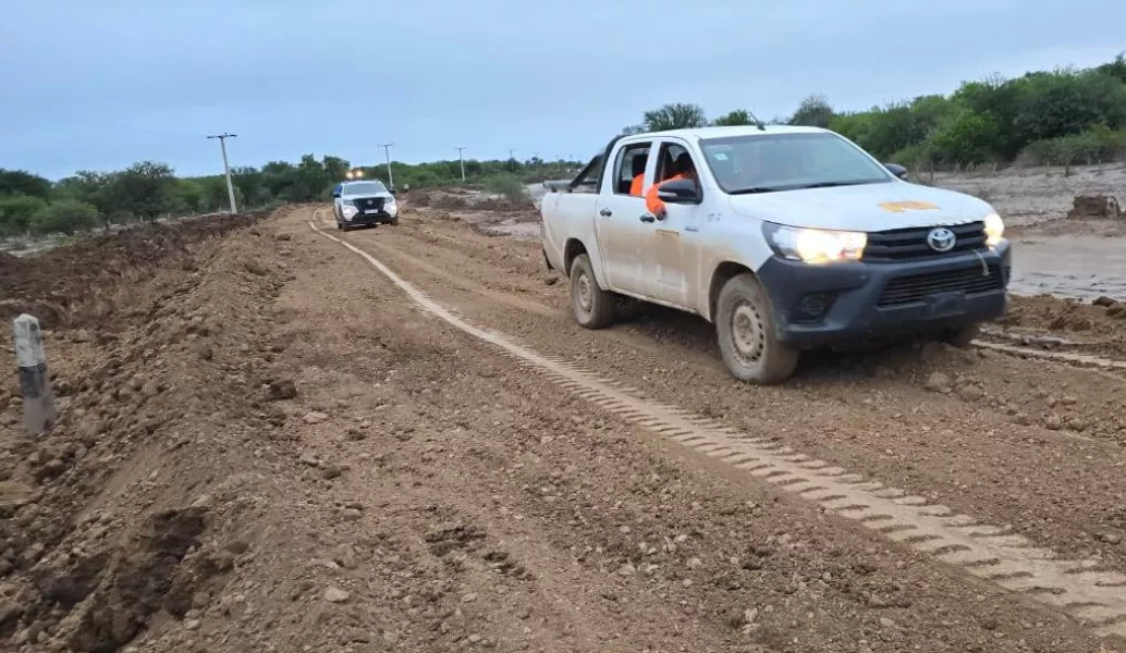 16577-vialidad-restablecio-la-conectividad-vial-entre-santa-victoria-este-y-mision-la-paz