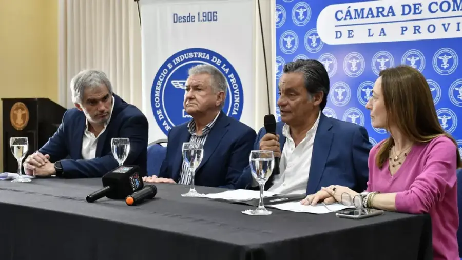 106640-el-gobierno-provincial-presento-la-linea-de-credito-capital-de-trabajo-comercial