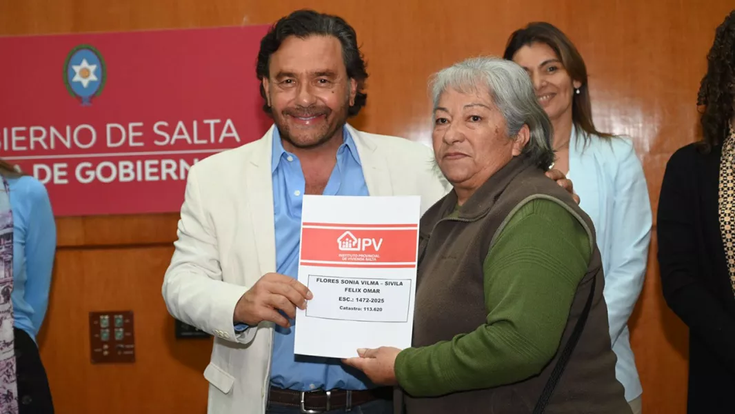 19663-regularizacion-dominial-esta-gestion-ya-entrego-mas-de-6500-escrituras-con-criterio-federal-dijo-saenz