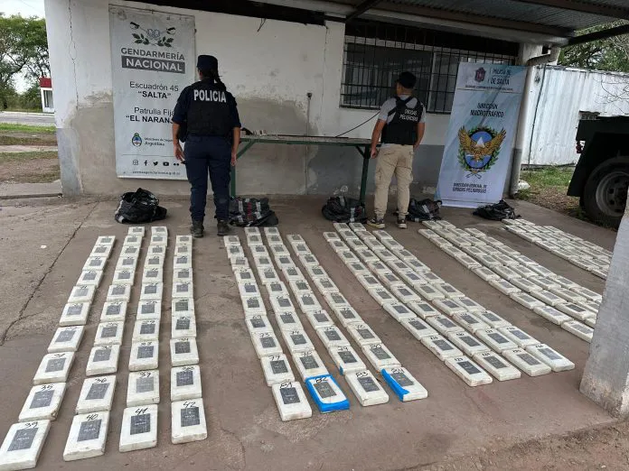 WhatsApp-Image-2025-11-08-at-21.50.37-1-696x522