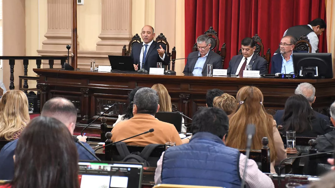 16083-presupuesto-2026-se-presentaron-los-detalles-tecnicos-en-un-encuentro-bicameral