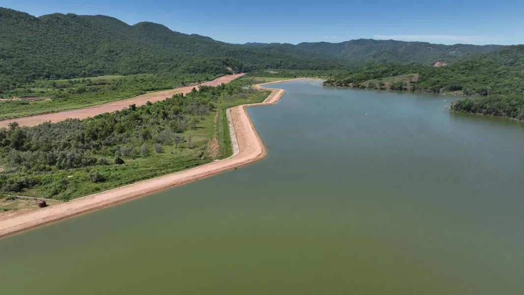 21167-el-gobernador-verifico-el-alteo-del-dique-el-limon-que-duplica-la-reserva-de-agua-para-el-departamento-san-martin