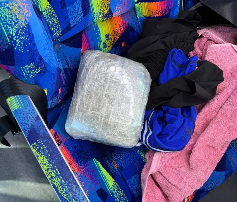 procedimiento_en_tucuman_-_10_kilos_de_marihuana_5