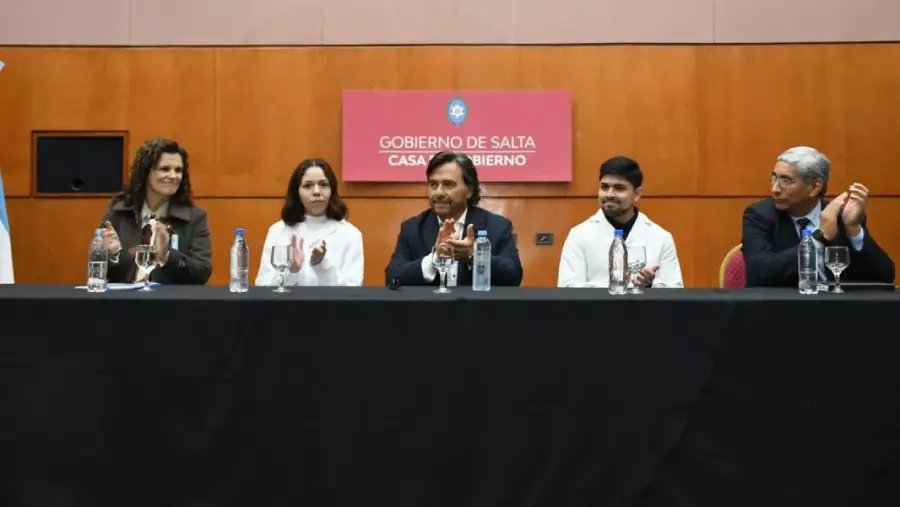 23649-saenz-anuncio-becas-para-estudiantes-de-medicina-y-una-inversion-de-2-mil-millones-para-fortalecer-las-escuelas-tecnicas