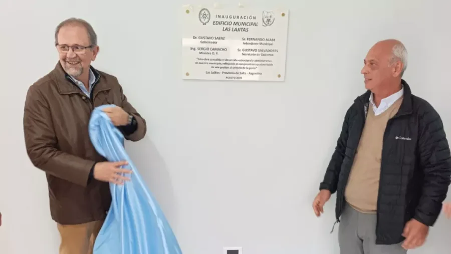 22664-camacho-participo-en-la-inauguracion-de-la-tercera-etapa-de-la-ampliacion-del-edificio-municipal-de-las-lajitas