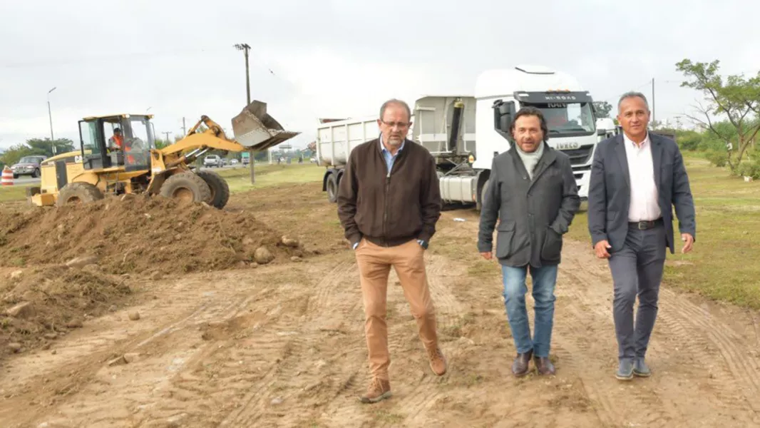 101096-tras-gestiones-del-gobernador-saenz-se-reactivo-la-construccion-el-puente-de-vaqueros-y-su-circunvalacion