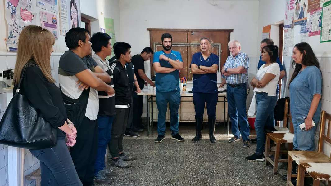 16607-salud-publica-fortalece-la-atencion-en-mision-carboncito-con-la-entrega-de-una-ambulancia