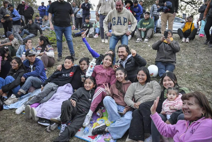 102311-saenz-en-la-feria-regional-de-chicoana-destaco-el-talento-y-el-enorme-potencial-productivo-de-salta-20250621232353