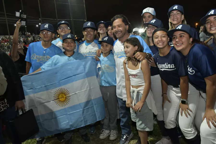 16635-nueva-cancha-de-beisbol-y-softbol