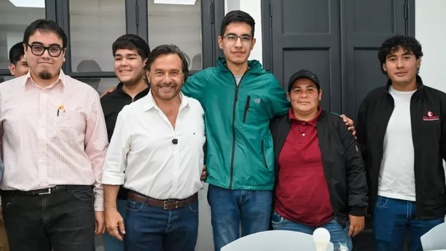 25033-saenz-inauguro-en-vespucio-la-12-sede-upateco-transformamos-esta-casa-abandonada-en-la-casa-de-los-suenios-de-140-jovenes