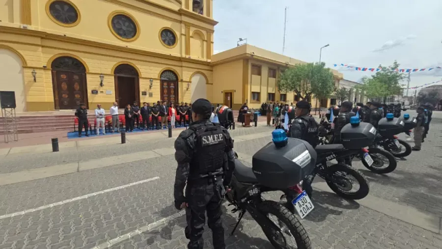 25121-se-incorporaron-cuatro-nuevos-moviles-policiales-para-reforzar-la-seguridad-en-cafayate