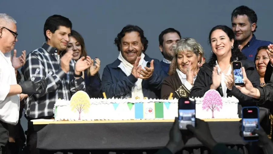 109789-saenz-acompanio-al-pueblo-de-oran-en-los-festejos-por-los-232-anios-de-su-fundacion-y-fiestas-patronales