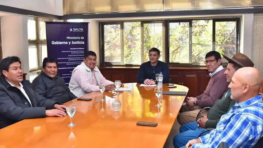 108625-el-ministro-ignacio-jarsun-fortalece-el-trabajo-en-equipo-con-legisladores
