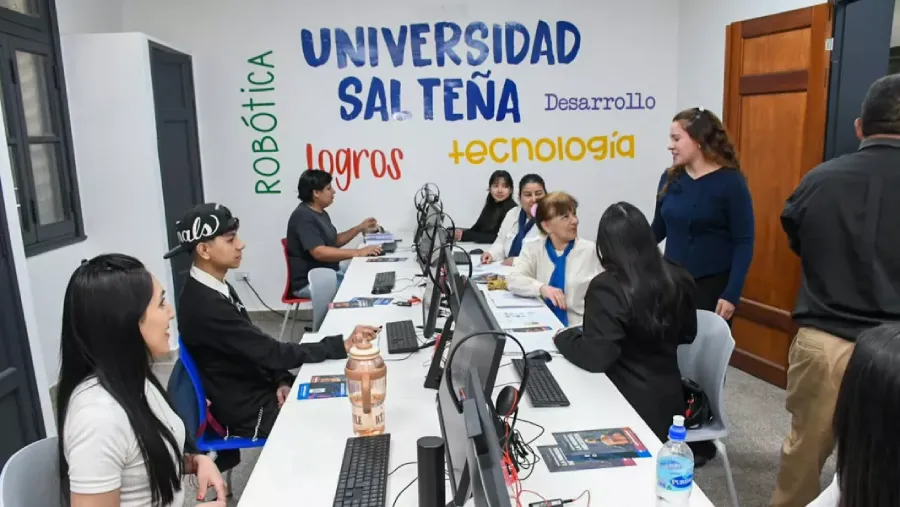 25035-saenz-inauguro-en-vespucio-la-12-sede-upateco-transformamos-esta-casa-abandonada-en-la-casa-de-los-suenios-de-140-jovenes