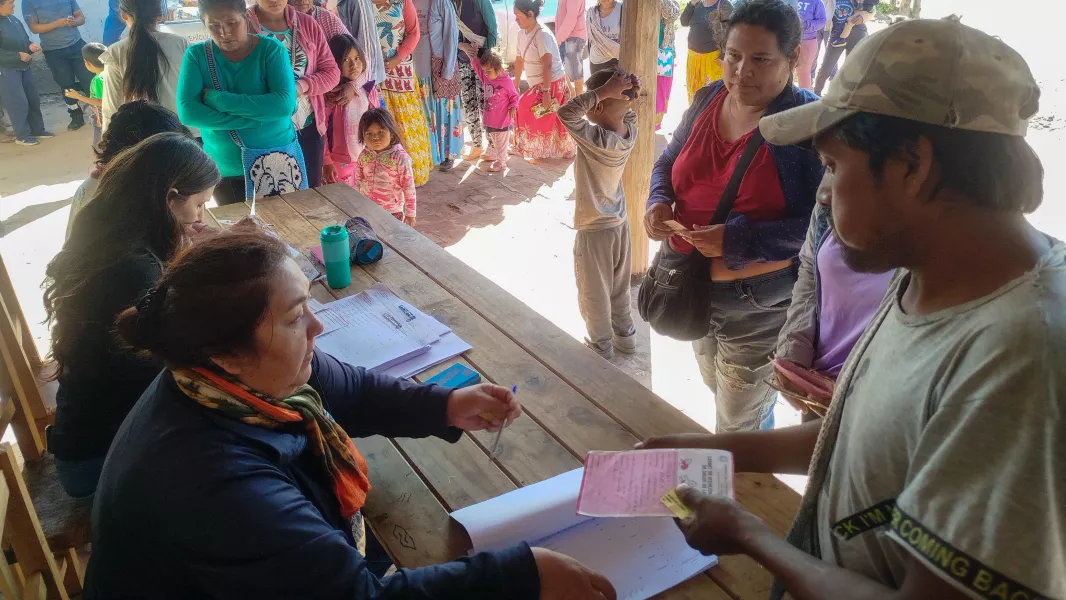 16915-comienza-la-entrega-de-focalizados-a-familias-originarias-de-embarcacion