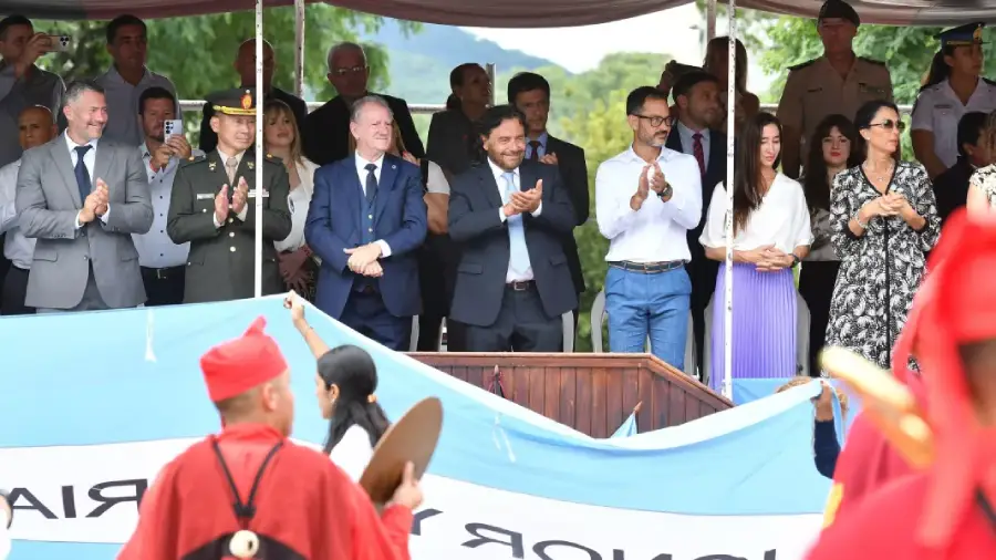 21995-saenz-encabezo-los-actos-por-el-213-aniversario-de-la-batalla-de-salta