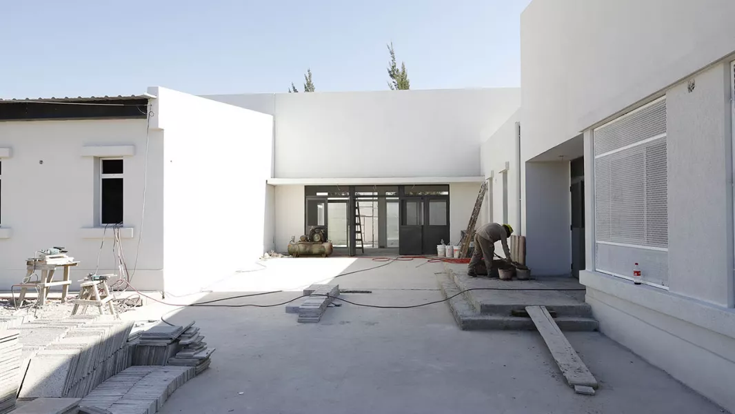 15985-construyen-un-nuevo-edificio-educativo-para-nivel-secundario-en-pinares