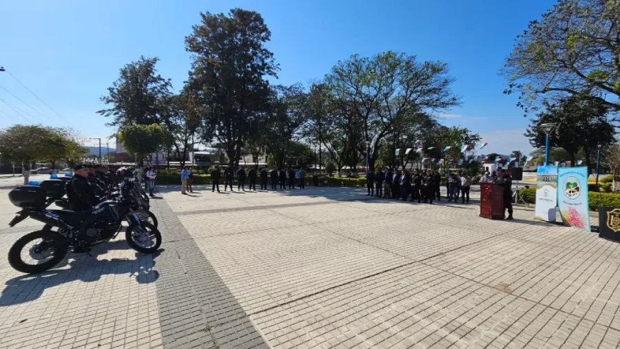 109997-el-ministerio-de-seguridad-entrego-nuevos-moviles-para-reforzar-la-prevencion-en-el-norte-provincial