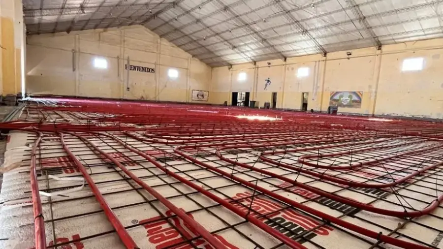 107128-restauraron-el-polideportivo-municipal-de-tolar-grande