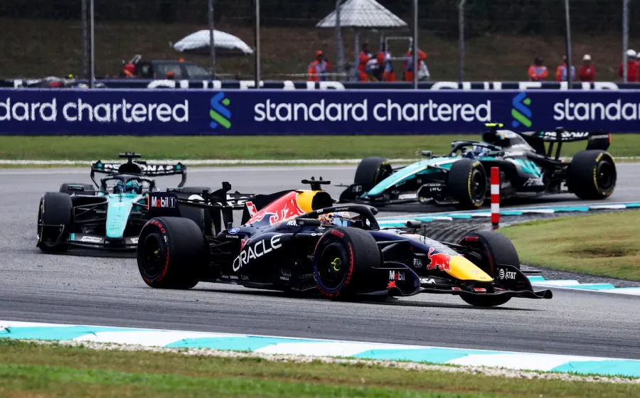 verstappen-gano-el-gp-de-bahrein-foto-reuters-TZJSZ5O2VMSWNQ427L4S7BKCKA