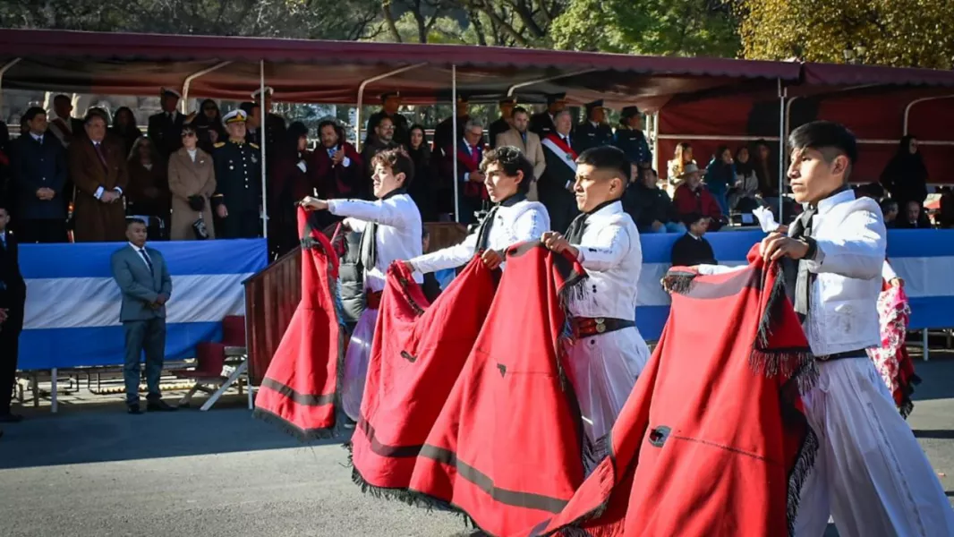 17942-el-gobernador-saenz-presidio-el-204-aniversario-de-guemes-un-legado-de-coraje-valentia-y-lealtad-a-su-pueblo