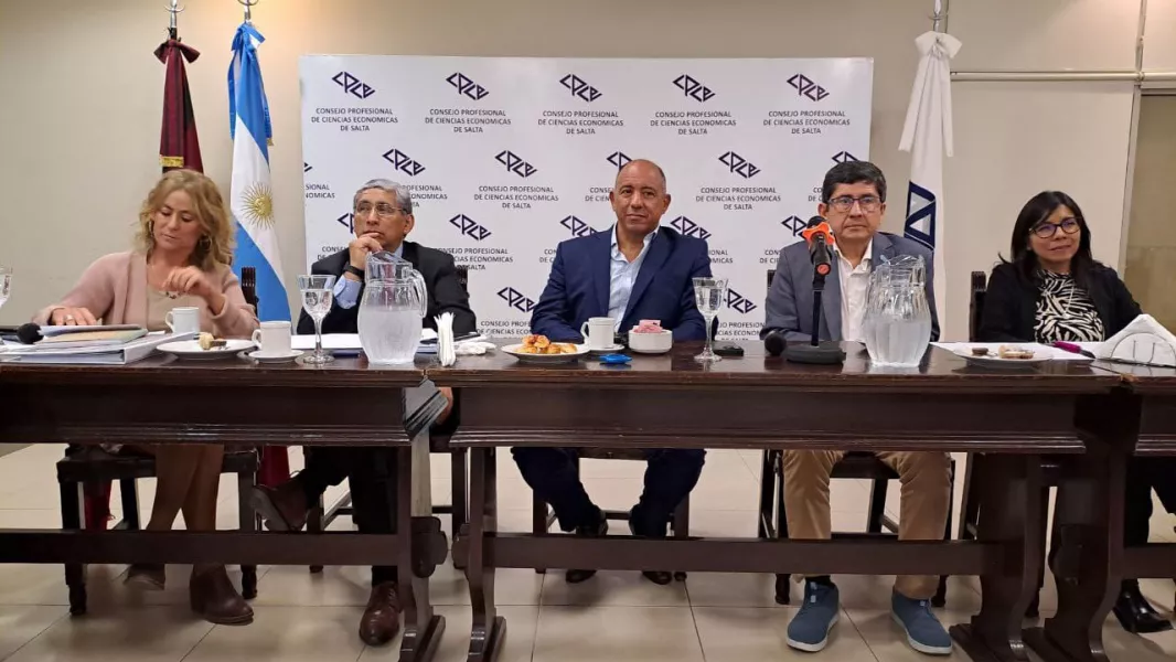 101731-gobierno-universidad-y-sector-privado-analizan-alternativas-tributarias