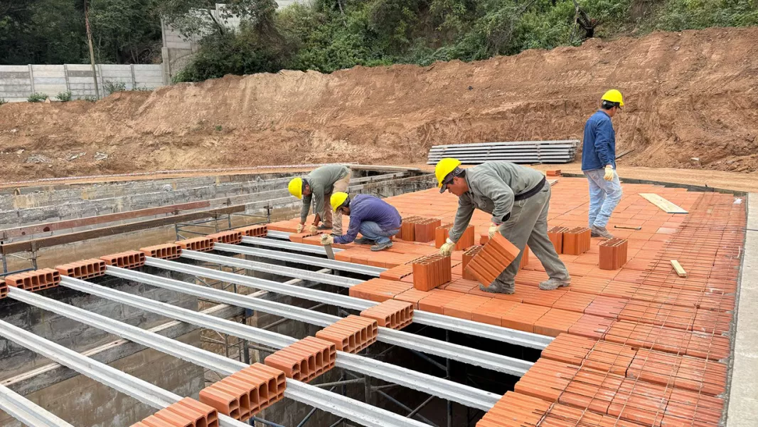 18648-continuan-las-obras-para-mejorar-el-sistema-de-agua-potable-en-tartagal