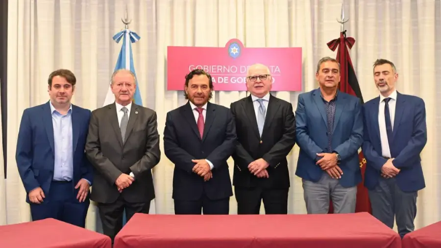 22993-saenz-firmo-un-acuerdo-con-el-hospital-italiano-para-fortalecer-la-alta-complejidad-y-la-investigacion-medica