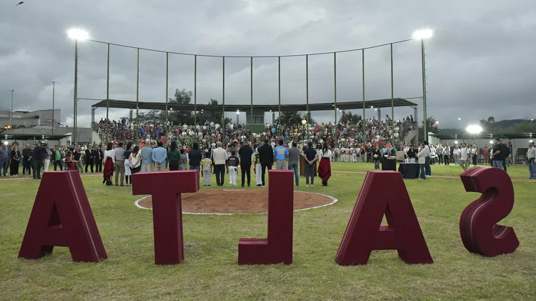 11395-cancha-de-beisbol-y-softbol