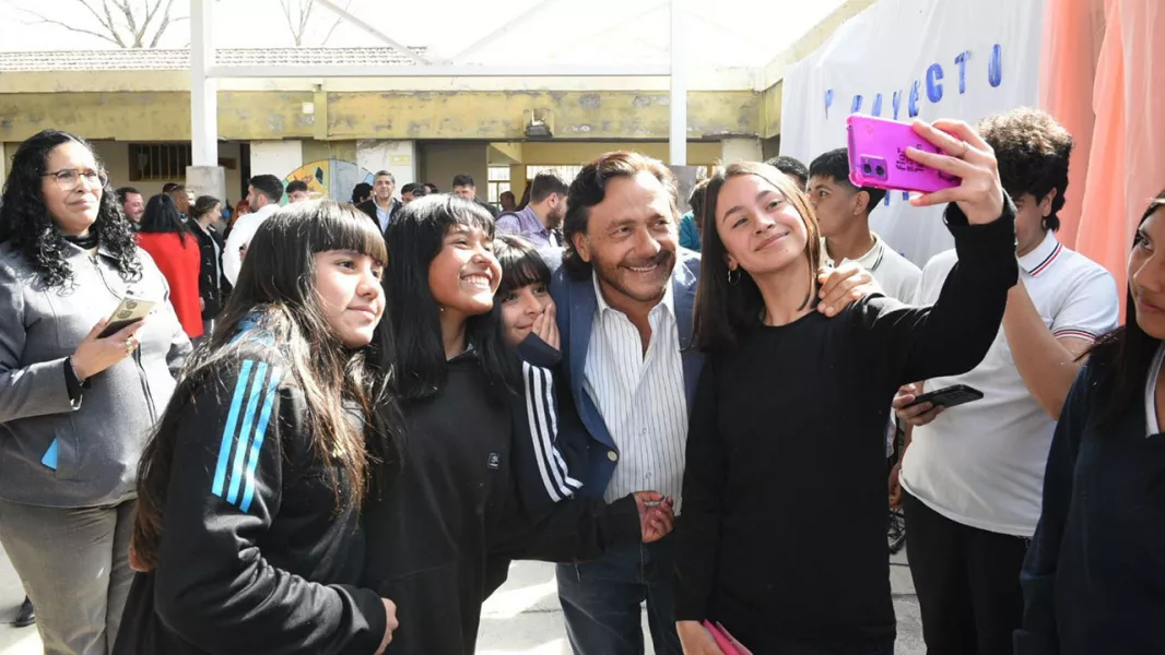 101834-juventud-real-con-participacion-y-poder-saenz-presento-un-plan-inedito-e-interministerial-con-recursos-ideas-y-acciones-concretas